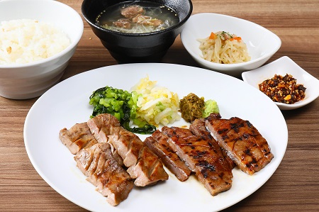 厚切り牛たん〈塩・味噌〉ミックス焼き定食
